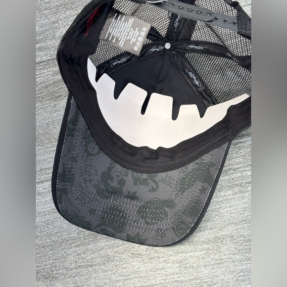 NWT Ed Hardy DEH Mesh Snapback Trucker Hat Cap Skull Dagger Sword Black OSHA - Picture 11 of 16
